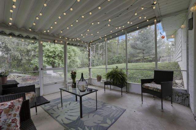 1330 Sequoia Lane, Heath, OH 43056