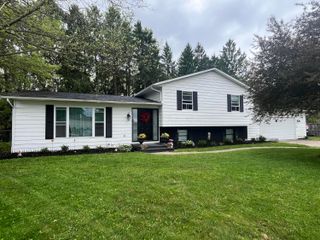 1330 Sequoia Lane, Heath, OH 43056