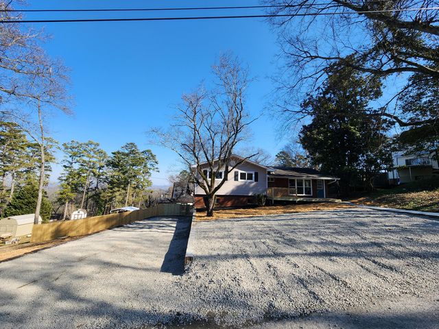 317 Signal Drive, Rossville, GA 30741