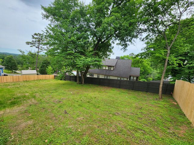 317 Signal Drive, Rossville, GA 30741