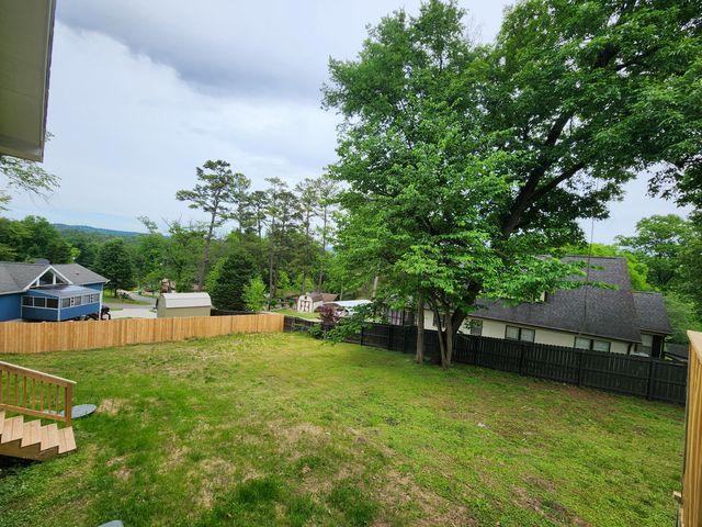 317 Signal Drive, Rossville, GA 30741