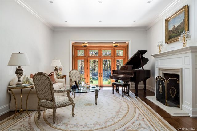 143 Heather Lane, Mill Neck, NY 11765