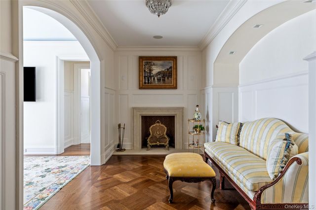 143 Heather Lane, Mill Neck, NY 11765