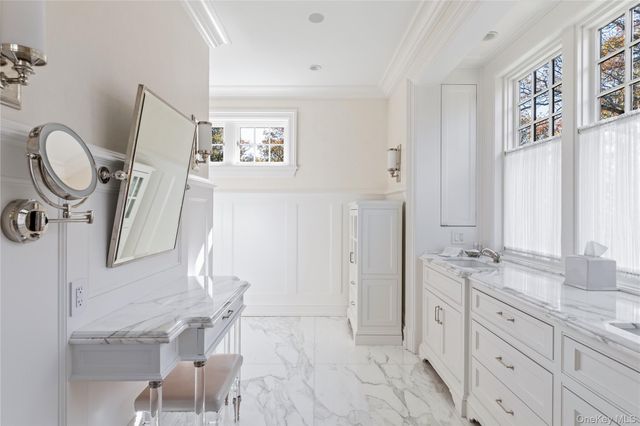 143 Heather Lane, Mill Neck, NY 11765