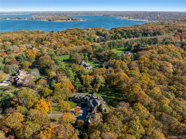 143 Heather Lane, Mill Neck, NY 11765