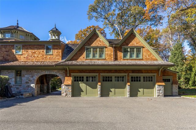 143 Heather Lane, Mill Neck, NY 11765