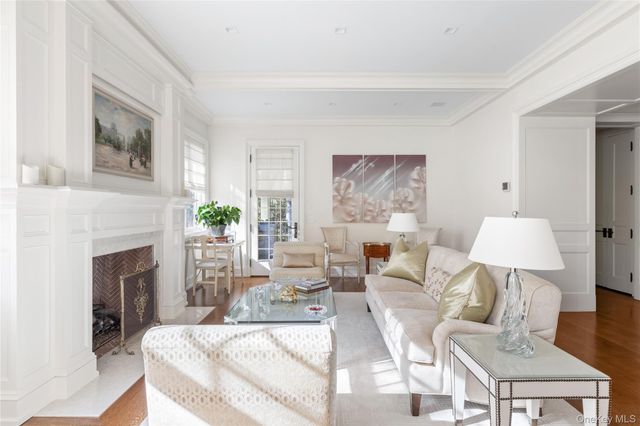 143 Heather Lane, Mill Neck, NY 11765