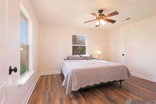 16290 Oakridge Dr, Prairieville, LA 70769