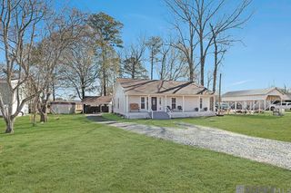 16290 Oakridge Dr, Prairieville, LA 70769