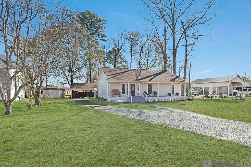 16290 Oakridge Dr, Prairieville, LA 70769