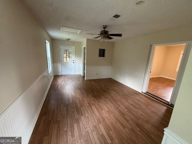 106 Scarborough Road, Centerville, GA 31028