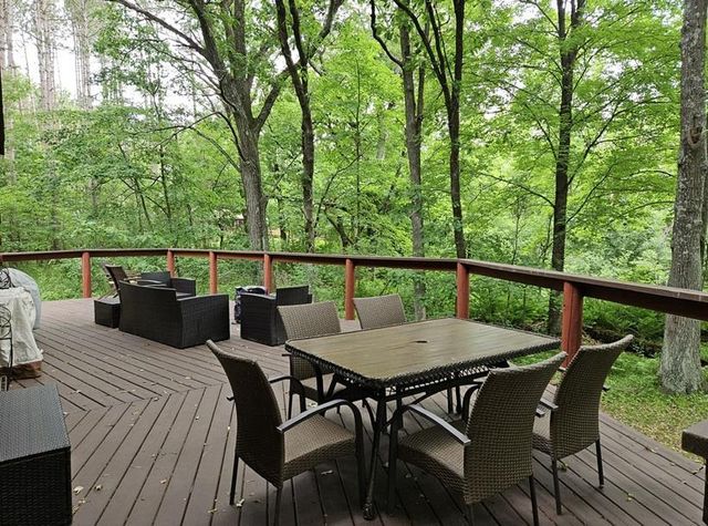 3118 2nd Court, Oxford, WI 53952