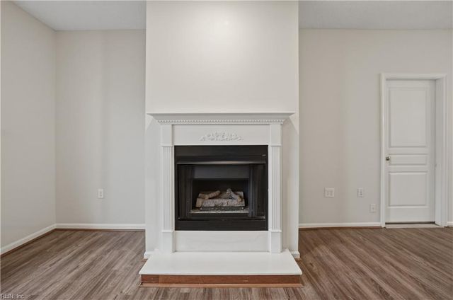 5836 Echingham DR, Virginia Beach, VA 23464