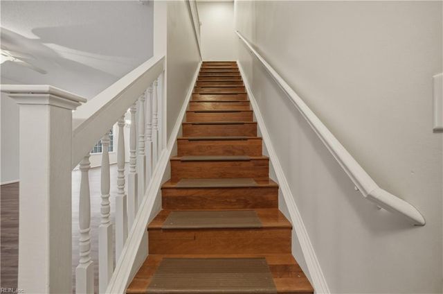 5836 Echingham DR, Virginia Beach, VA 23464