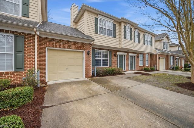 5836 Echingham DR, Virginia Beach, VA 23464
