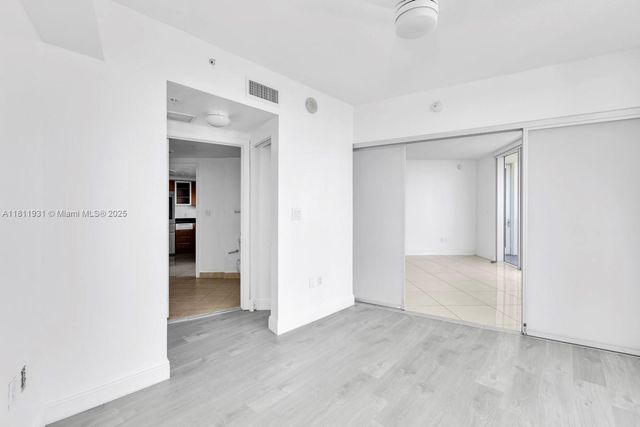 1750 N Bayshore Dr 4801, Miami, FL 33132