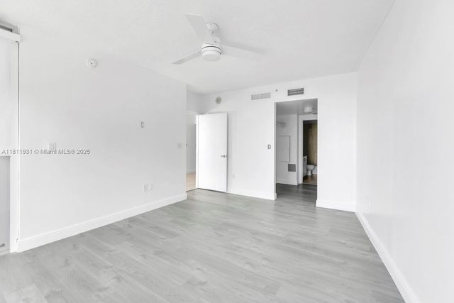 1750 N Bayshore Dr 4801, Miami, FL 33132