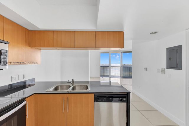 1750 N Bayshore Dr 4801, Miami, FL 33132