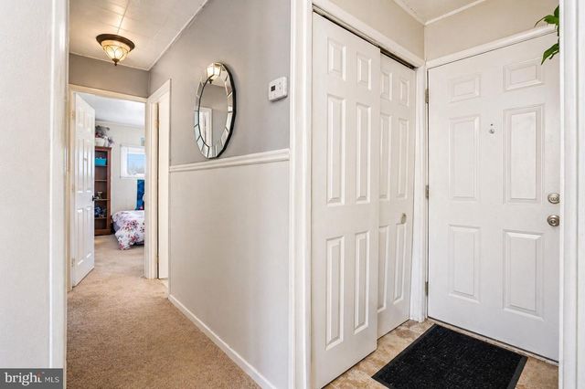 5 THIMBLEBERRY LN, Levittown, PA 19054
