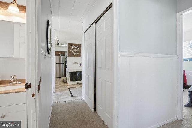 5 THIMBLEBERRY LN, Levittown, PA 19054