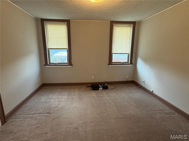 310 Hooker Street, Washington, MO 63090
