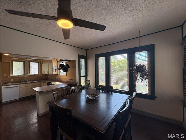 310 Hooker Street, Washington, MO 63090