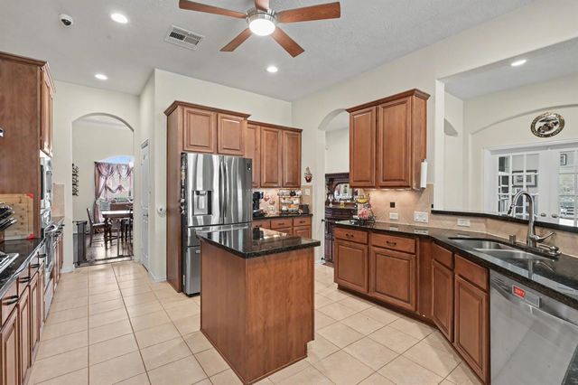 30827 Legends Trace Drive, Spring, TX 77386