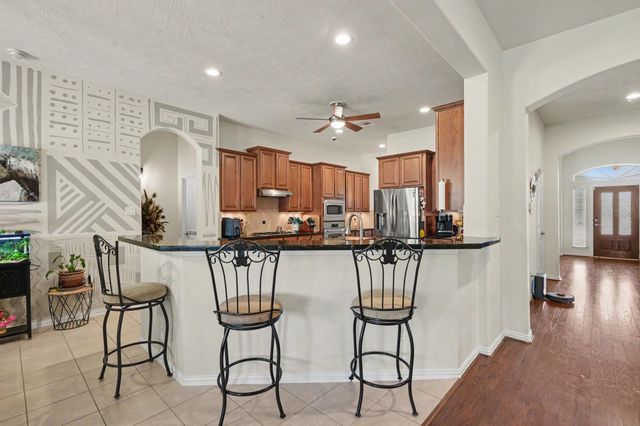 30827 Legends Trace Drive, Spring, TX 77386