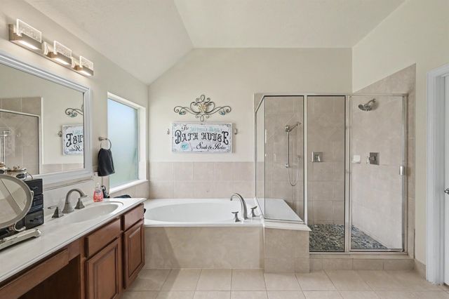 30827 Legends Trace Drive, Spring, TX 77386