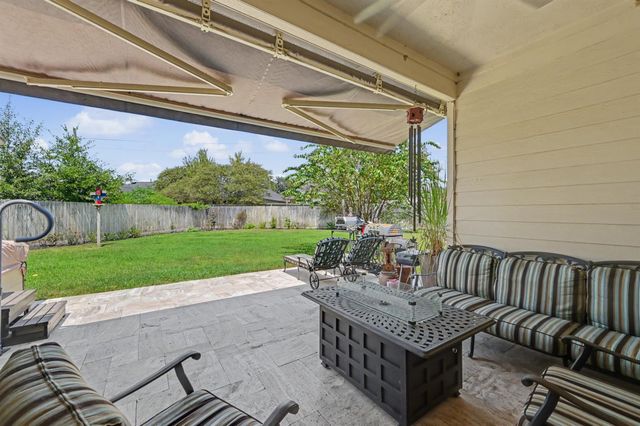 30827 Legends Trace Drive, Spring, TX 77386