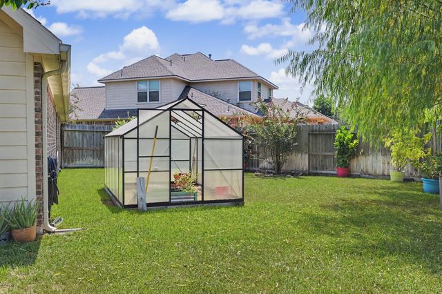 30827 Legends Trace Drive, Spring, TX 77386