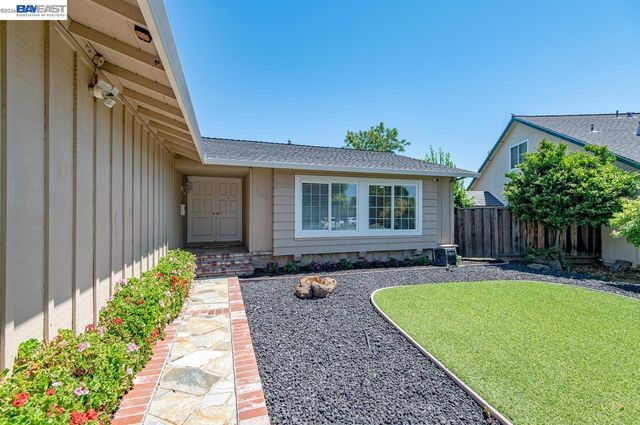 583 Covington Way, Livermore, CA 94551