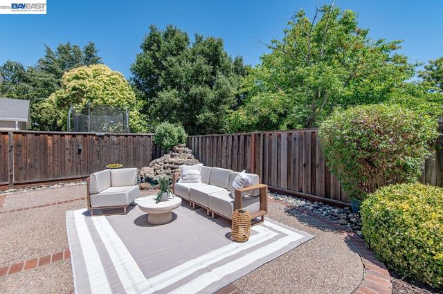 583 Covington Way, Livermore, CA 94551