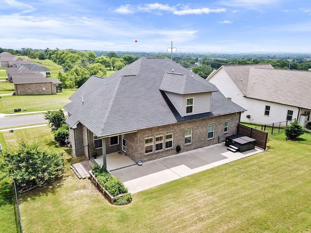 147 Enoch Way, Gallatin, TN 37066