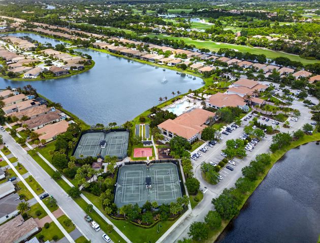 8629 SW Cantante Way, Port St. Lucie, FL 34987