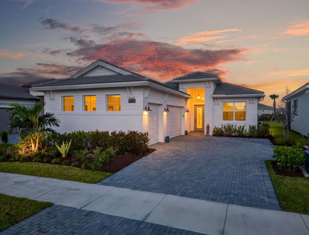 8629 SW Cantante Way, Port St. Lucie, FL 34987
