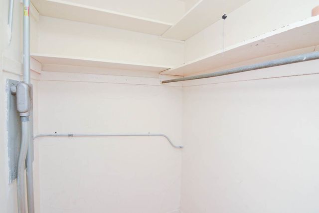 3267 W Wrightwood Avenue 1Y, Chicago, IL 60647