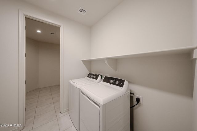 7023 W PLUM Road, Peoria, AZ 85383