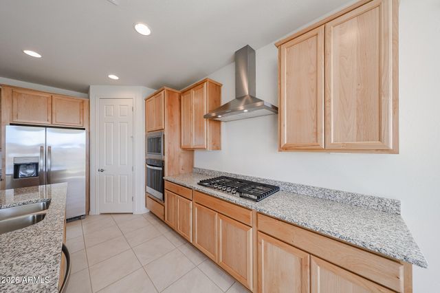 7023 W PLUM Road, Peoria, AZ 85383