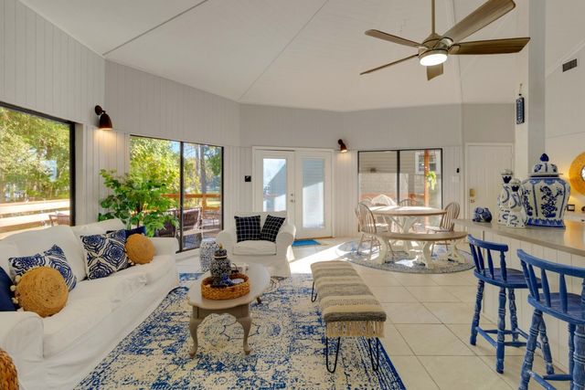 90 Harbour Lane, Coldspring, TX 77331