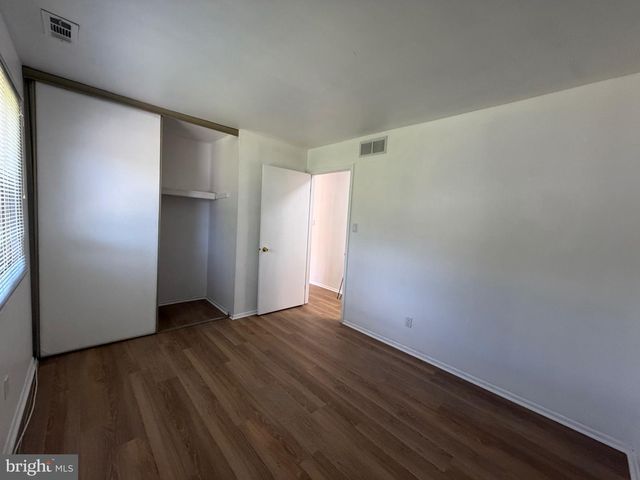 716 WOODHOLLOW DR, Marlton, NJ 08053