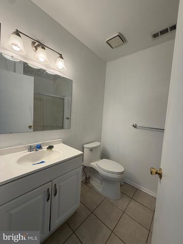 716 WOODHOLLOW DR, Marlton, NJ 08053