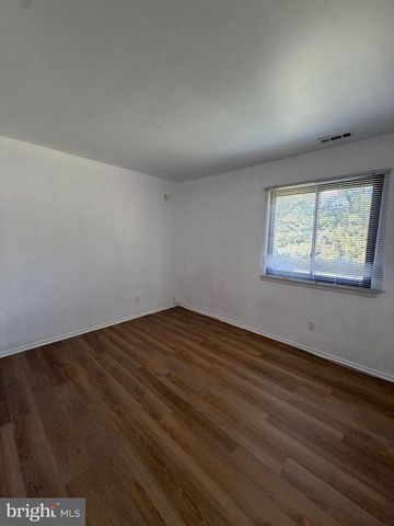 716 WOODHOLLOW DR, Marlton, NJ 08053