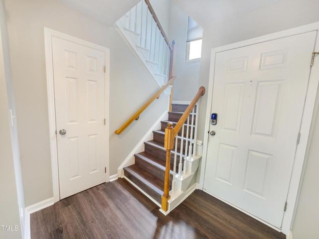 1638 Oakland Hills Way, Raleigh, NC 27604