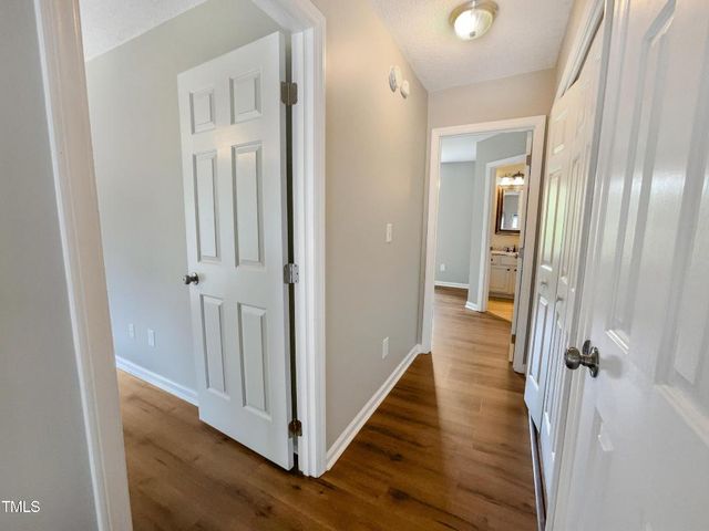 1638 Oakland Hills Way, Raleigh, NC 27604