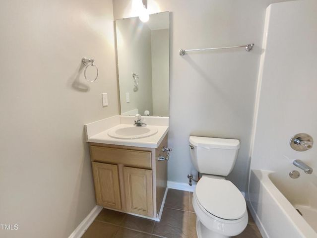 1638 Oakland Hills Way, Raleigh, NC 27604