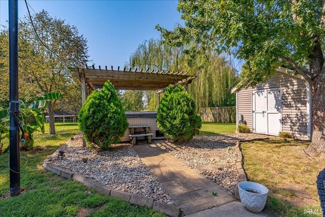 5707 Beaver Trail, Evansville, IN 47715