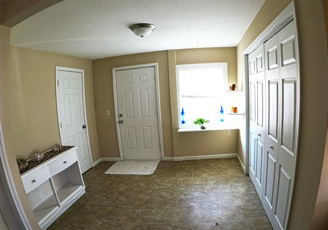 1435 S Sabin St, Wichita, KS 67209