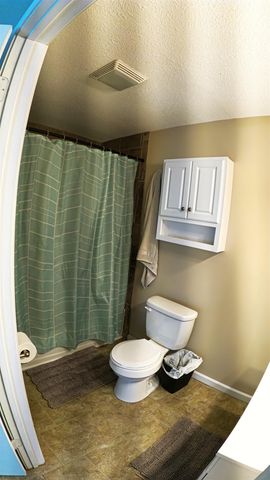 1435 S Sabin St, Wichita, KS 67209