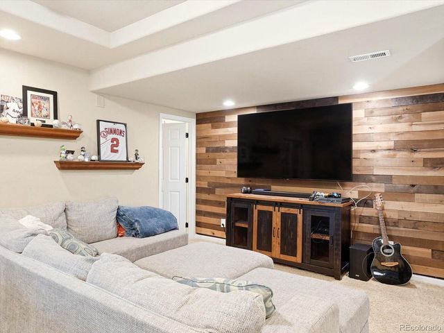 7465 S Jackson Gap Way, Aurora, CO 80016